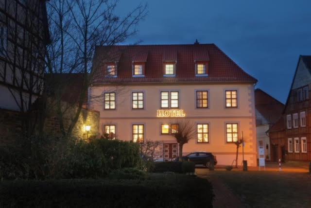 Hotel Am Markt Oebisfelde Exterior photo
